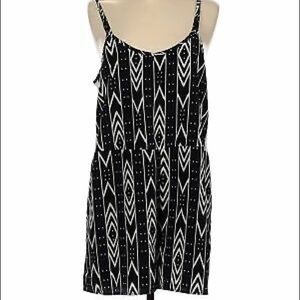 Reposhed Xhilaration Romper #NWT